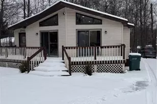 9203 Westwood Dr, Coolbaugh Twp, PA 18466 - Photo 1