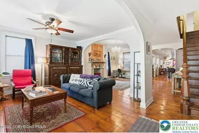 109 W Broadway, Jim Thorpe, PA 18229 - Photo 9