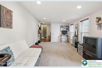 109 W Broadway, Jim Thorpe, PA 18229 - Photo 25