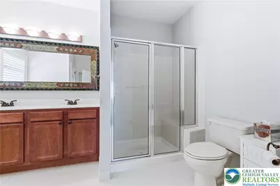 18 Devonshire Drive, Easton, PA 18045 - Photo 23