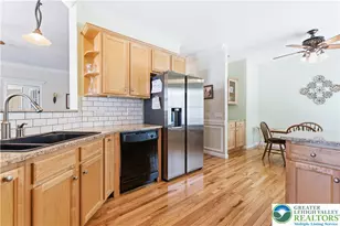 18 Devonshire Dr, Easton, PA 18045 - Photo 15