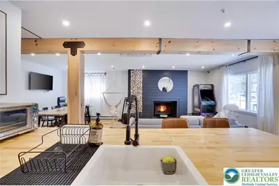 9379 Fairmount Way, Tobyhanna, PA 18466 - Photo 9