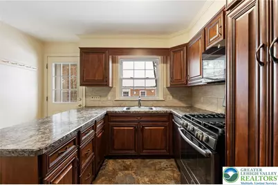 2714 W Washington Street, Allentown, PA 18104 - Photo 9