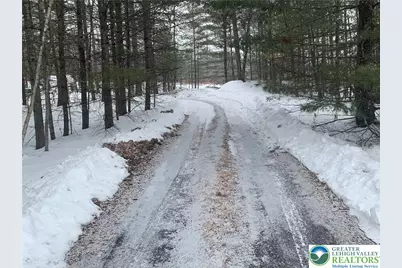 25 Rollingwood Trail, Chestnuthill Twp, PA 18353 - Photo 5