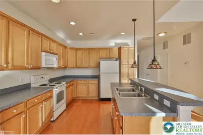 13 Devonshire Drive, Easton, PA 18045 - Photo 25