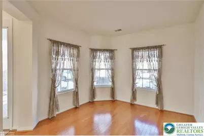 13 Devonshire Drive, Easton, PA 18045 - Photo 9