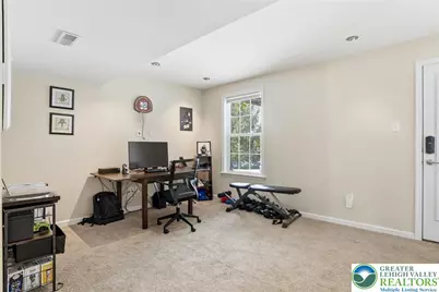 1048 Sparrow Way, Breinigsville, PA 18031 - Photo 7