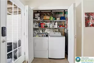 1048 Sparrow Way, Breinigsville, PA 18031 - Photo 9