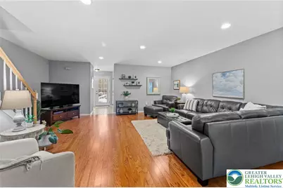 1616 Greystone Circle, Lower Macungie, PA 18011 - Photo 9