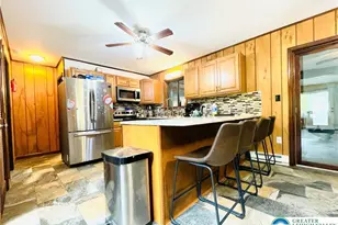 72 Creek View Dr E, Clifton Twp, PA 18424 - Photo 9