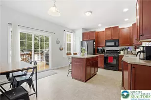 5200 Spring Ridge Dr, Macungie Boro, PA 18062 - Photo 9