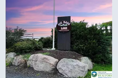 476 W Creek View Drive, Lackawanna, PA 18424 - Photo 3