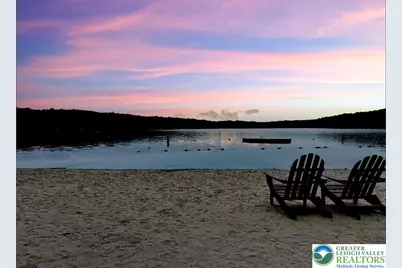 476 W Creek View Drive, Lackawanna, PA 18424 - Photo 13