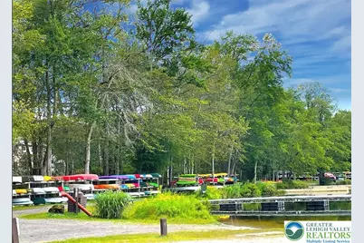 476 W Creek View Drive, Lackawanna, PA 18424 - Photo 15