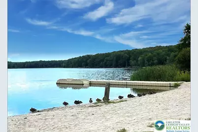 476 W Creek View Drive, Lackawanna, PA 18424 - Photo 23