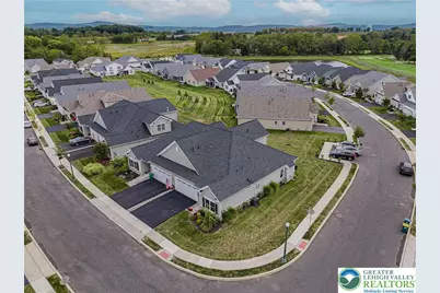 3767 Founders Crossing, Bethlehem Township, PA 18045 - Photo 3