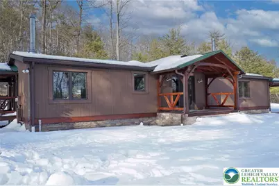 371 Green Tree Drive, Auburn, PA 17922 - Photo 1