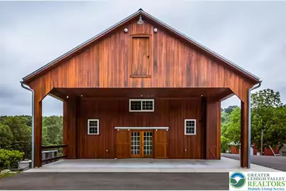 284 Hickory Drive, West Brunswick Twp, PA 17922 - Photo 3