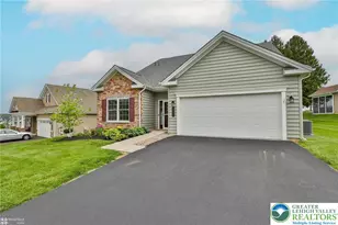 5424 Traditions Dr, Upper Saucon Township, PA 18036 - Photo 3