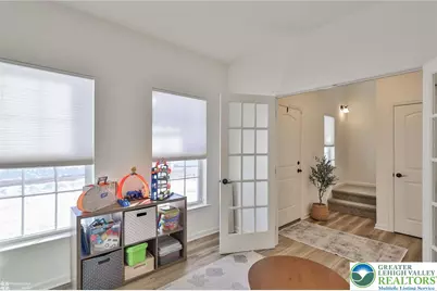 1071 Lisa Lane, Easton, PA 18045 - Photo 7