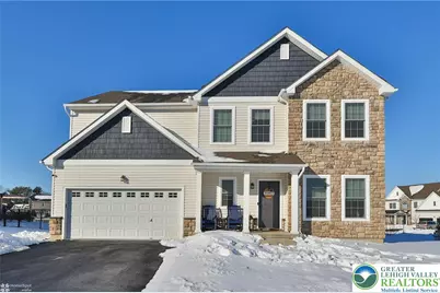 1071 Lisa Lane, Easton, PA 18045 - Photo 1