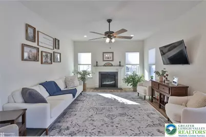 1071 Lisa Lane, Easton, PA 18045 - Photo 27