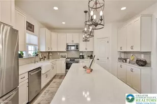 1071 Lisa Ln, Easton, PA 18045 - Photo 17