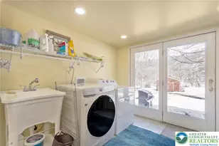 5547 Roosevelt St, Whitehall, PA 18052 - Photo 21