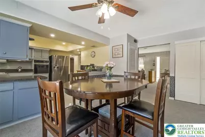 5547 Roosevelt Street, Whitehall Twp, PA 18052 - Photo 15