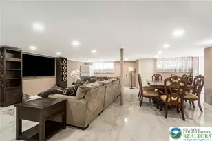 5547 Roosevelt St, Whitehall, PA 18052 - Photo 35