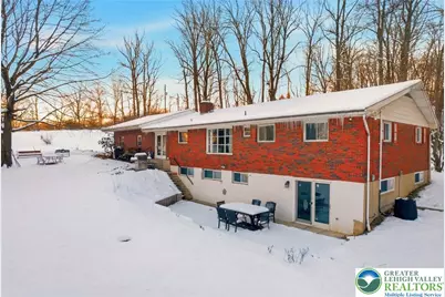 5547 Roosevelt Street, Whitehall, PA 18052 - Photo 5