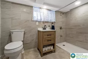 5547 Roosevelt St, Whitehall, PA 18052 - Photo 45