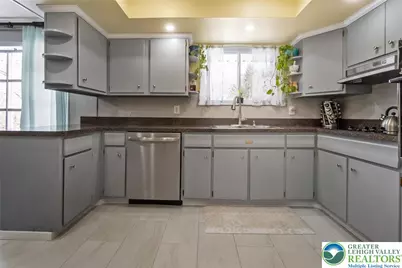 5547 Roosevelt Street, Whitehall, PA 18052 - Photo 15