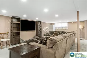 5547 Roosevelt St, Whitehall, PA 18052 - Photo 37