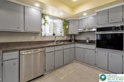 5547 Roosevelt Street, Whitehall Twp, PA 18052 - Photo 11