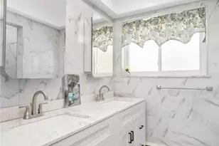 5547 Roosevelt St, Whitehall, PA 18052 - Photo 33