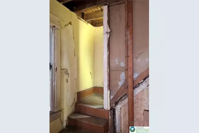 215 E Ridge Street, Lansford, PA 18232 - Photo 7