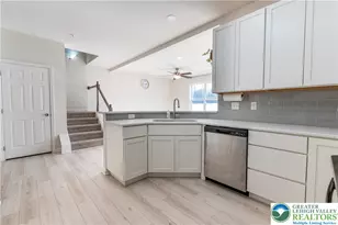 164 Maureen Ln, Allentown, PA 18104 - Photo 7