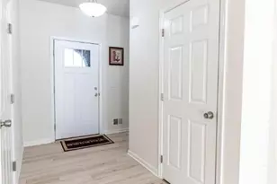 164 Maureen Ln, Allentown, PA 18104 - Photo 3