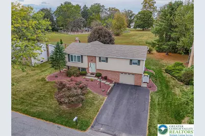 5154 Shawnee Boulevard, Schnecksville, PA 18078 - Photo 3