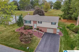 5154 Shawnee Blvd, Schnecksville, PA 18078 - Photo 3