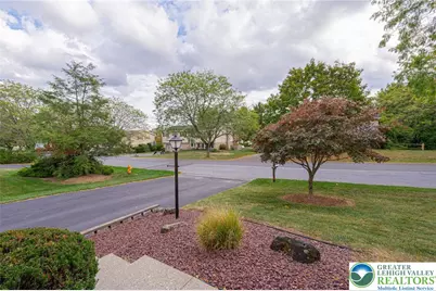 5154 Shawnee Boulevard, Schnecksville, PA 18078 - Photo 5