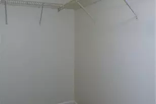 5300 Russell Ct, Whitehall, PA 18052 - Photo 9