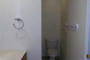 5300 Russell Ct, Whitehall, PA 18052 - Photo 11