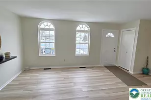 4901 Shawnee Ct, Schnecksville, PA 18078 - Photo 3