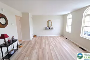 4901 Shawnee Ct, Schnecksville, PA 18078 - Photo 5