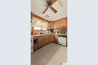 225 W Patterson Street, Lansford, PA 18232 - Photo 23