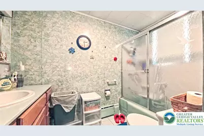 225 W Patterson Street, Lansford, PA 18232 - Photo 5