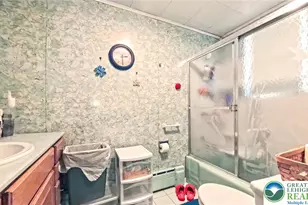 229 W Patterson St, Lansford, PA 18232 - Photo 5