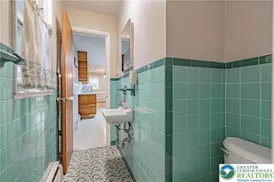 562 Fairview St, Emmaus, PA 18049 - Photo 31